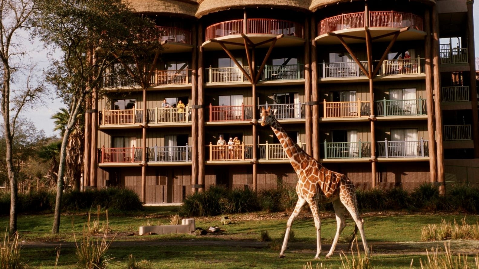 Hotels Toplists - 11 Best Disneyland Hotels in the World