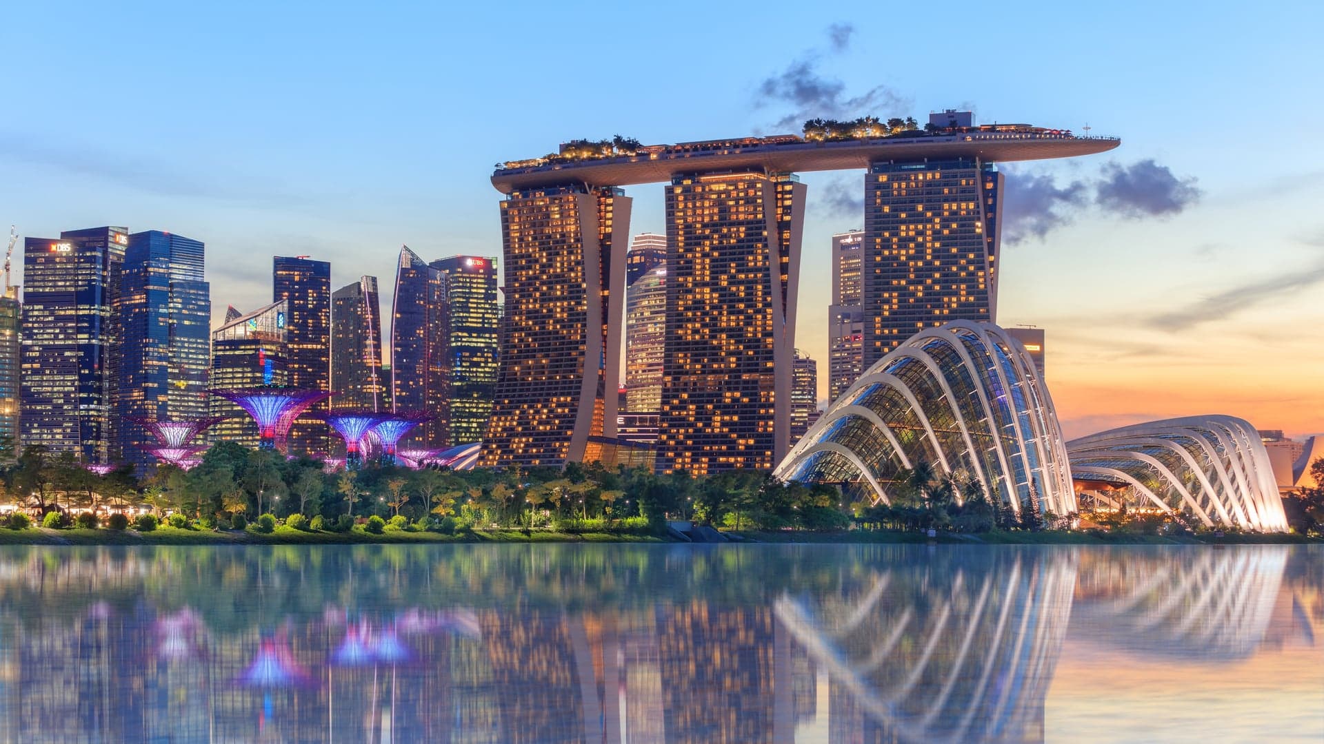 Airlines Articles - 20 airlines offering a stopover - some are FREE!