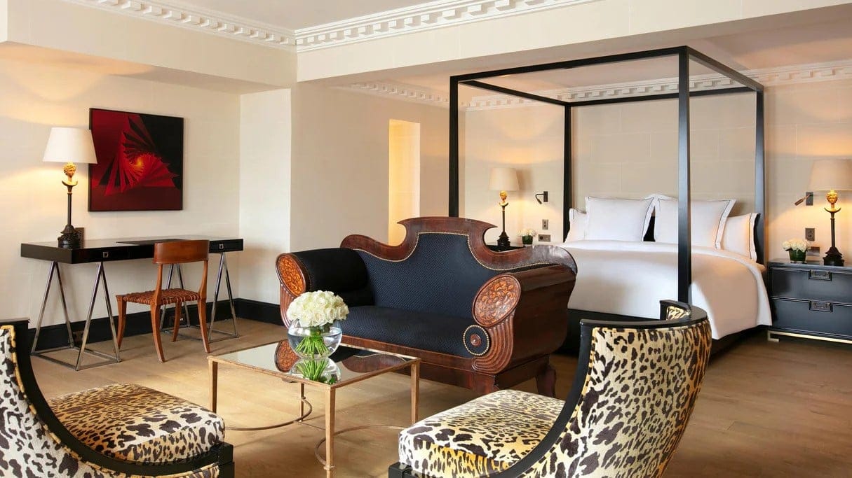 room at hotel de berri champs-elysees