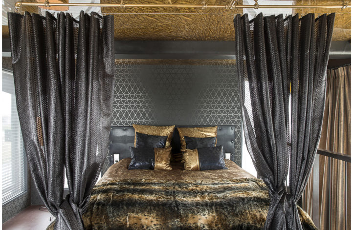 New Amsterdam Hotel offers Luxury Suites in a Crane - 2