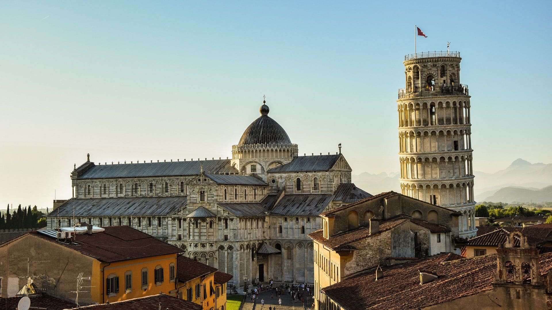 Lifestyle Toplists - 17 Bucket List Destinations - Wonders of the World!