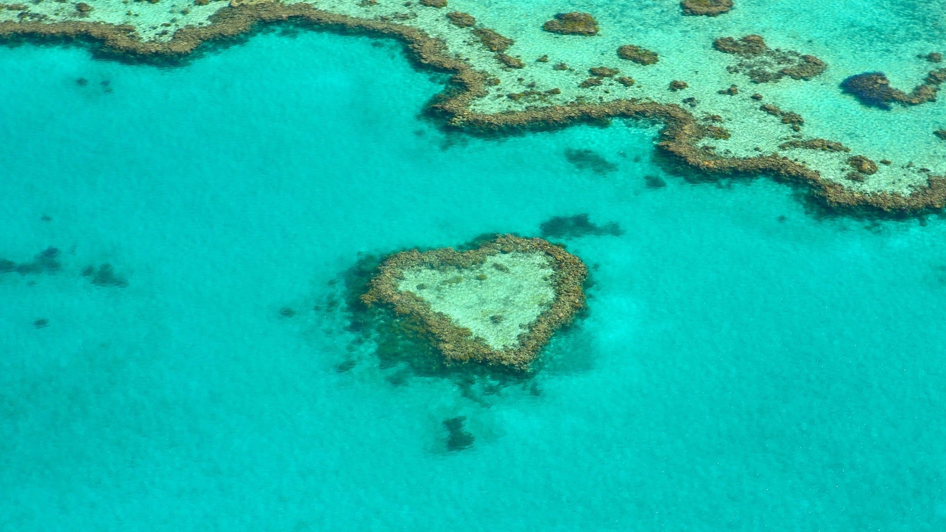 Lifestyle Toplists - 17 Bucket List Destinations - Wonders of the World!