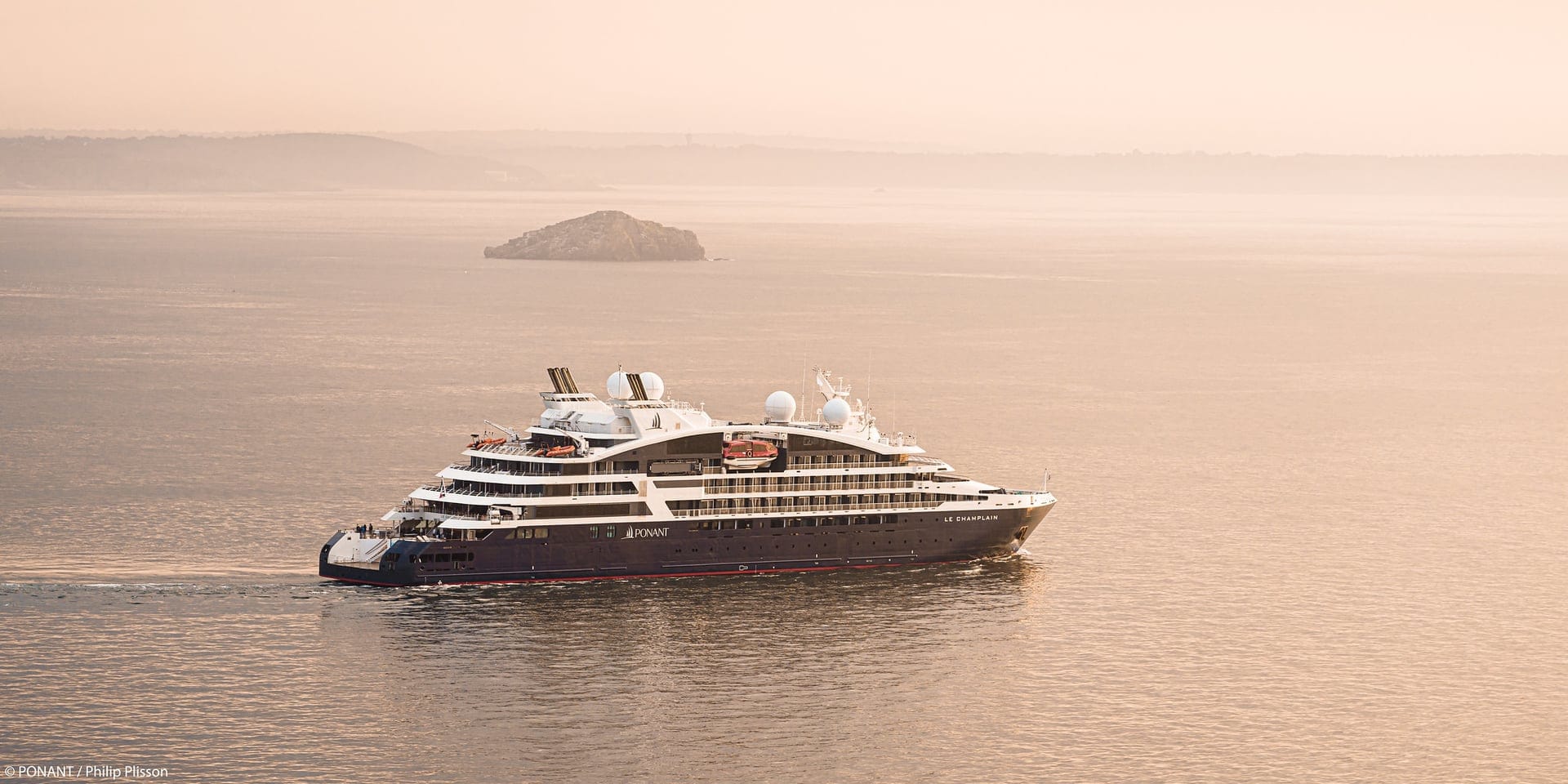 Qatar Airways launches expedition cruises