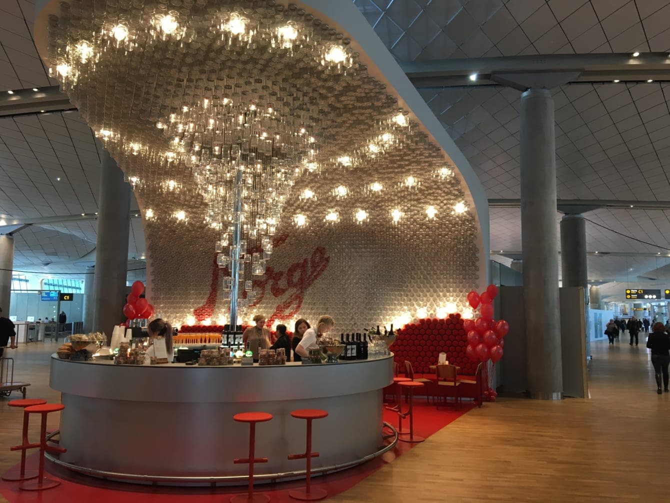 Spenstig bar på Oslo Lufthavn