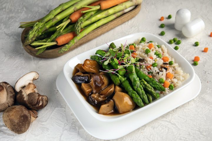 Emirates celebrates Veganuary by adding plant-based options to its January menus - 1