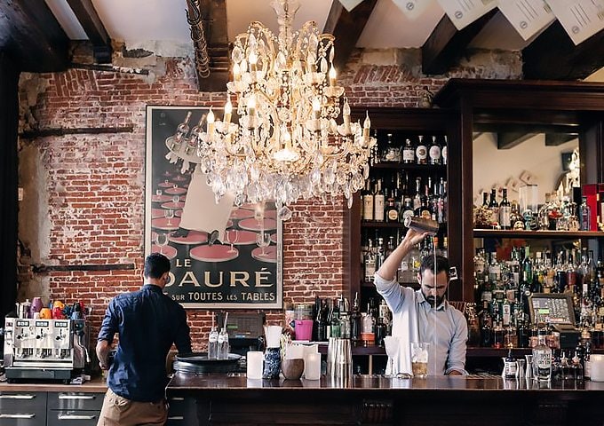 Amsterdams bästa cocktailbarer med fantastiska drinkar i exklusiva miljöer - 1