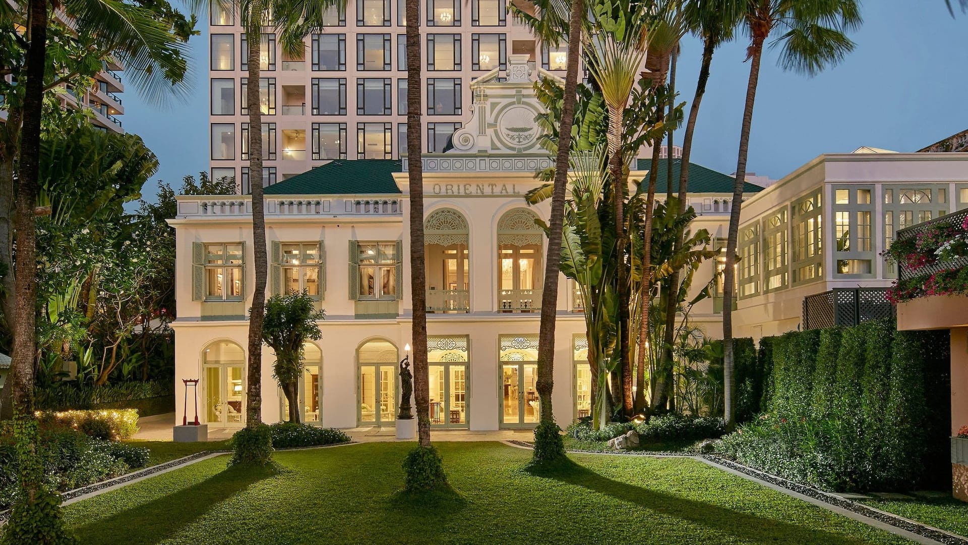 Outside of mandarin oriental bangkok 