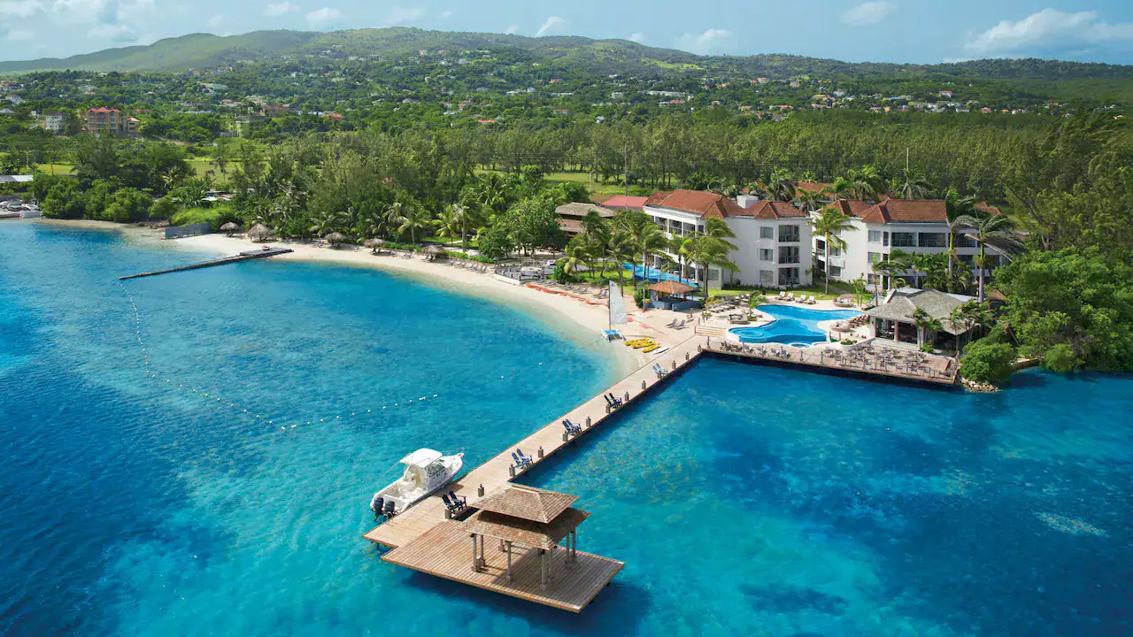 Zoëtry Montego Bay Jamaica and a boat in the ocean