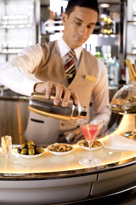 Emirates opgraderer luftens eneste sky-bar - 3