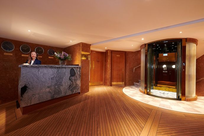 Fingal - A Luxury Floating Hotel - 12