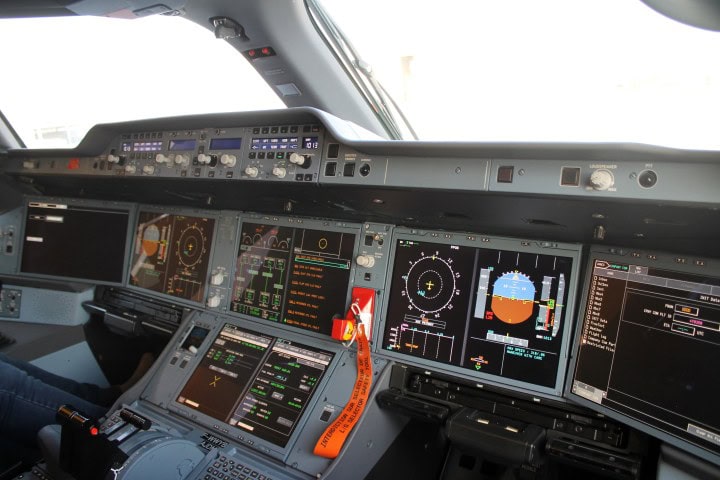 Bli med inn i verdens nyeste passasjerfly Airbus A350 - Cockpit