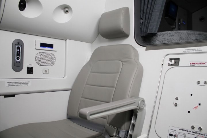 Bli med inn i verdens nyeste passasjerfly Airbus A350 - Hvilerom for besetnigen - crew rest - 2