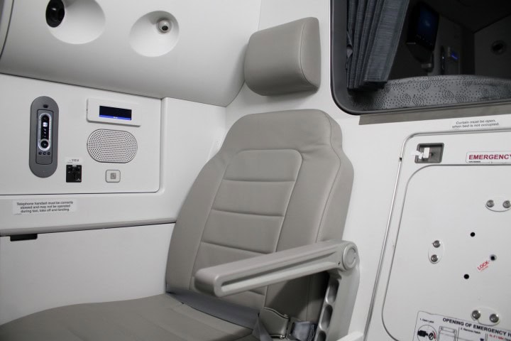 Kig ind i verdens nyeste passagerfly – Airbus A350 - Besætningens hvilerum - crew rest - 2