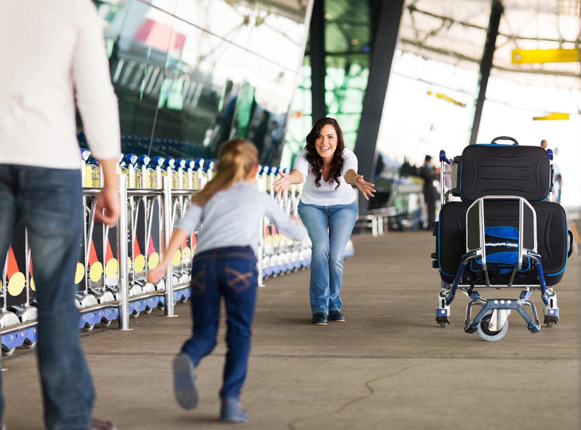 Nordmenn vil møte familien på flyplassen
