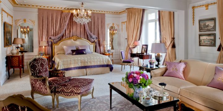 De tio bästa hotellen i Paris - Hotel Plaza Athenee 9.8