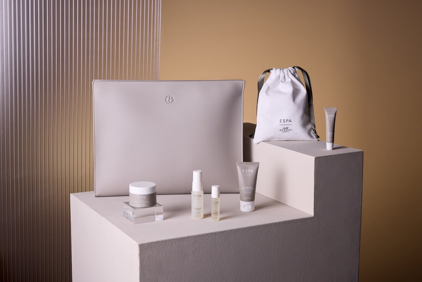 Airlines News - Etihad debuts premium Amenity Kits