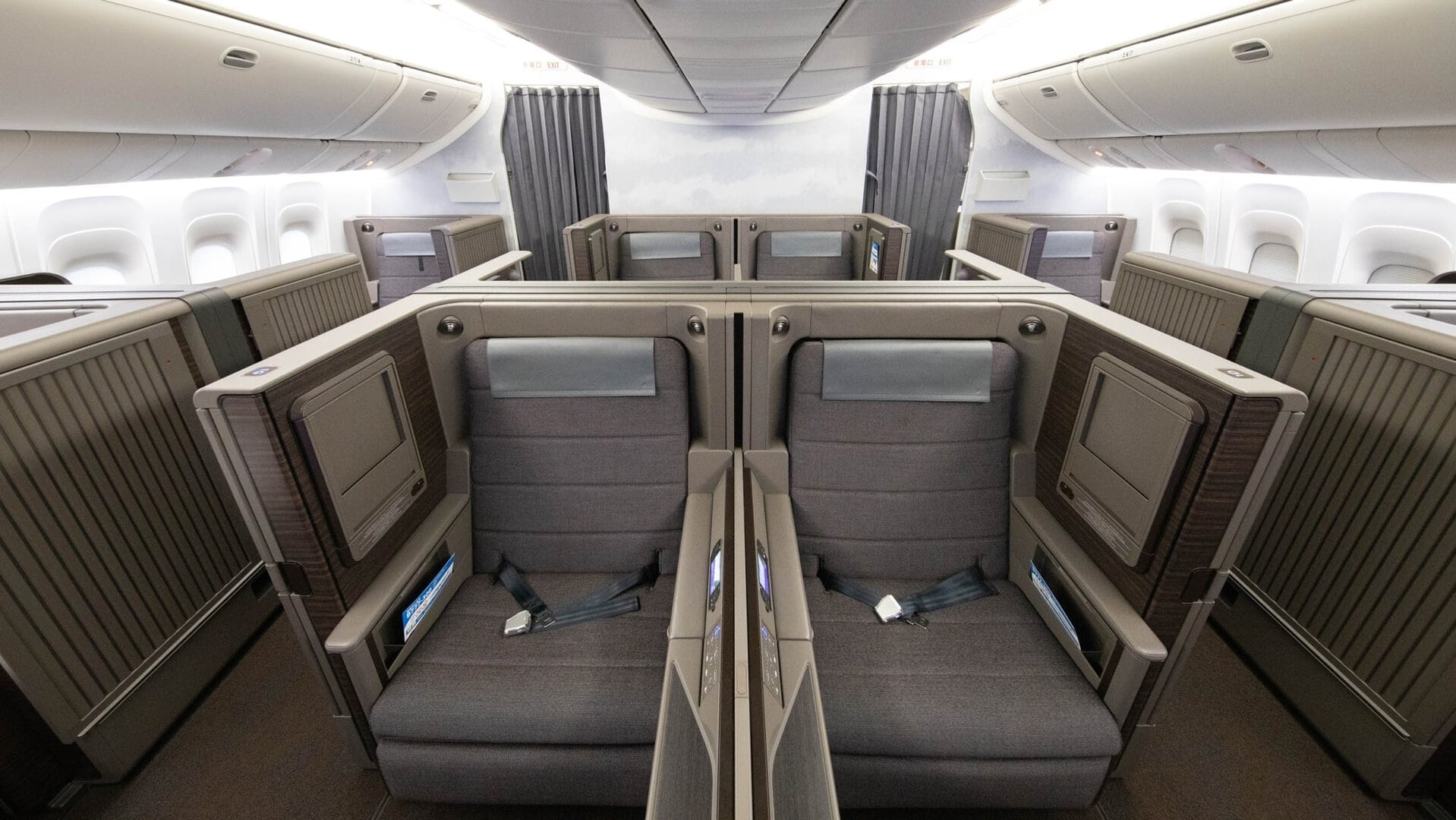 12 Best First Class Seats For Couples - Etihad Airways– First Apartments – Airbus A380