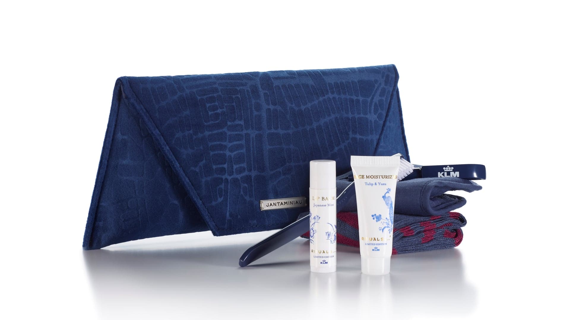 Airline review Amenities & Facilities - KLM - 6