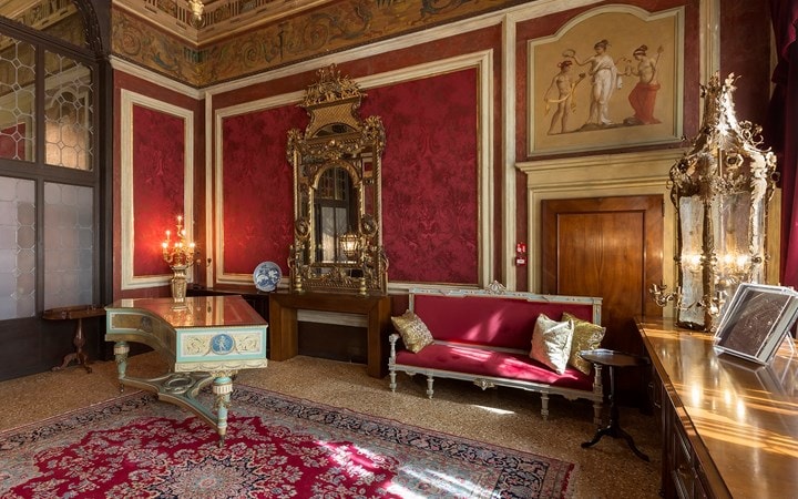 Ett palats i Venedig som blev till hotell - och vilket hotell det blev. - Lobby & lounge: Venetiansk elegans och konstnärlig prakt - 1