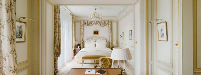 The Ritz Paris auksjonerer ut samleobjekter