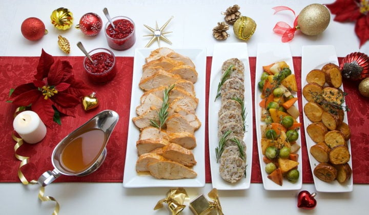 Emirates Spreads The Festive Cheer With Christmas Treats - 3