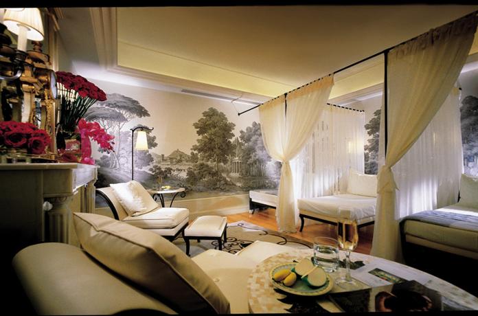 Hotel review About' - Four Seasons Hotel George V Paris - 4
