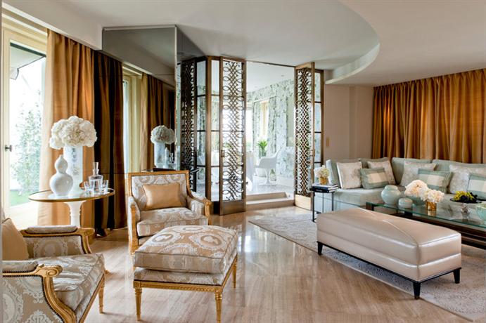Hotel review About' - Four Seasons Hotel George V Paris - 14