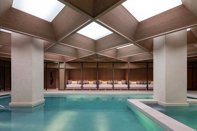 Verified hotel review - The Londoner - 5