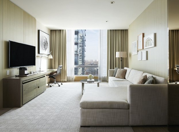 Verified hotel review - Four Seasons Hotel Toronto at Yorkville - 42