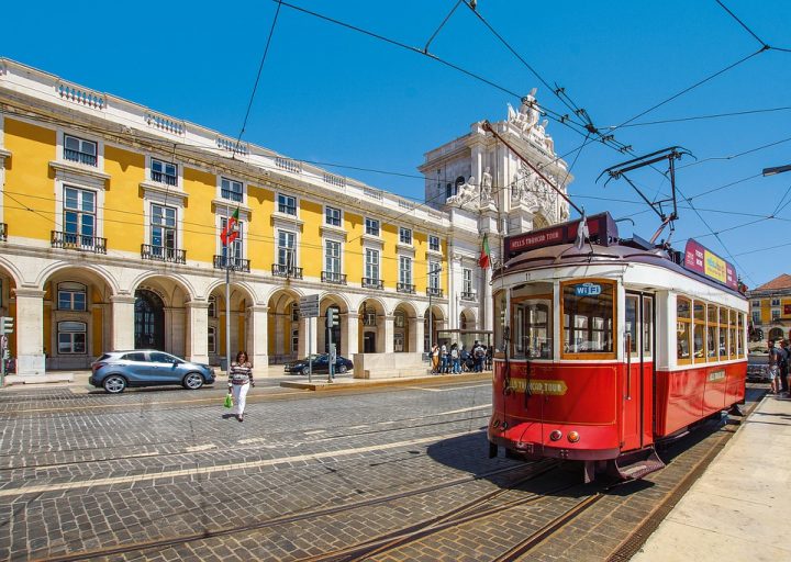 TAP Air Portugal offers a 20% discount on fares