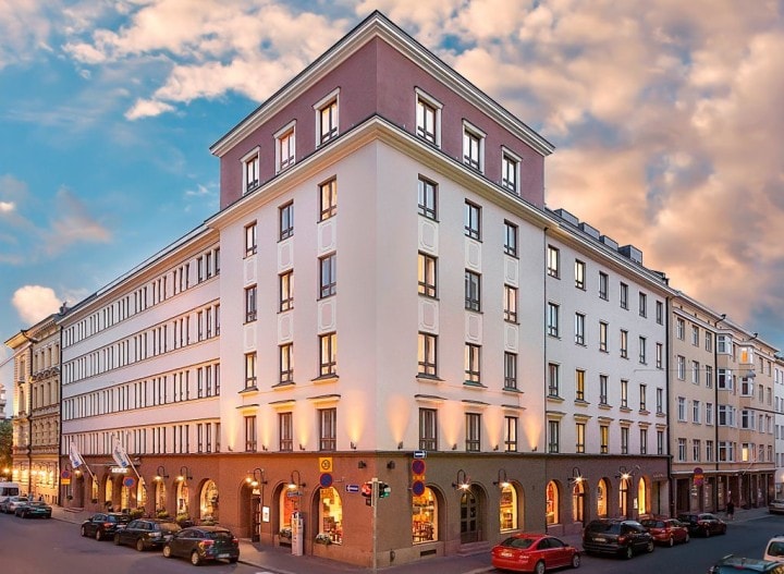 Radisson Blu öppnar nyrenoverat hotell i Helsingfors