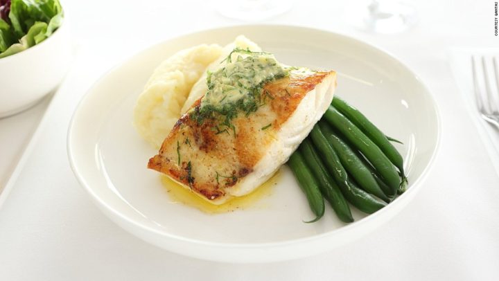 Fine dining in First Class - Qantas