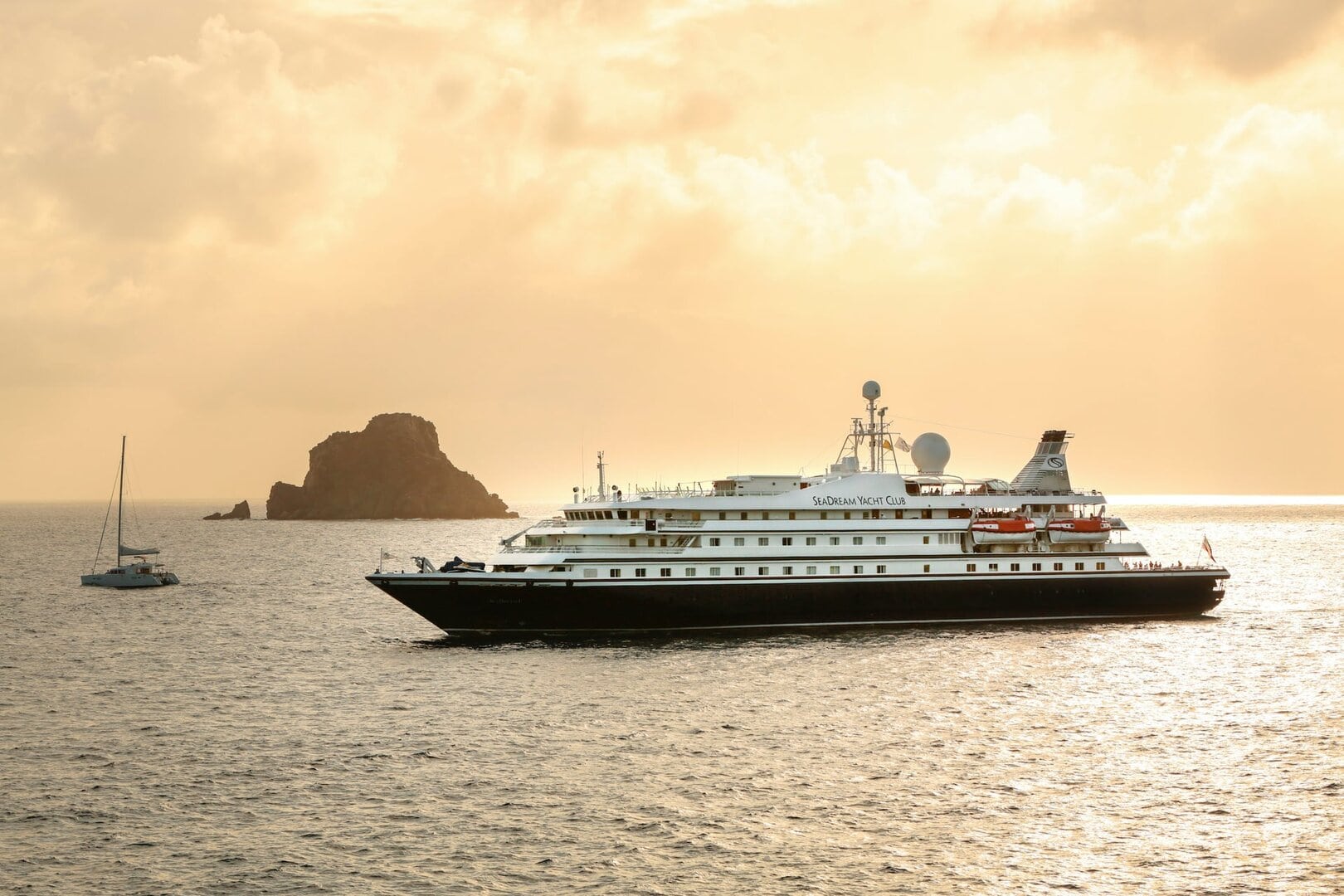 Norgescruise med SeaDream Yacht Club: Vi sponser flybilletten!