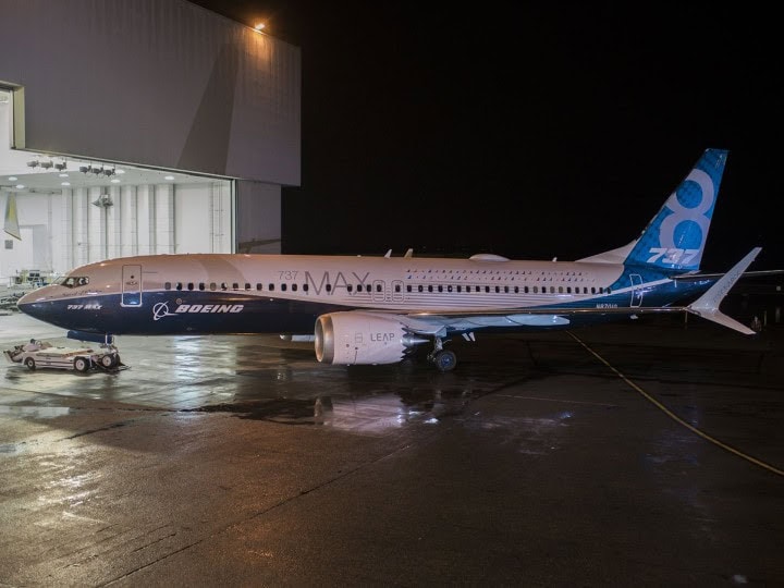 Boeing viser frem 737 MAX 8 - 2