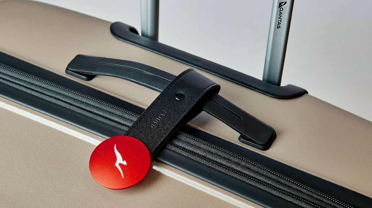 Airlines News - Qantas - Luggage Tag in - Q Bag Tag out 