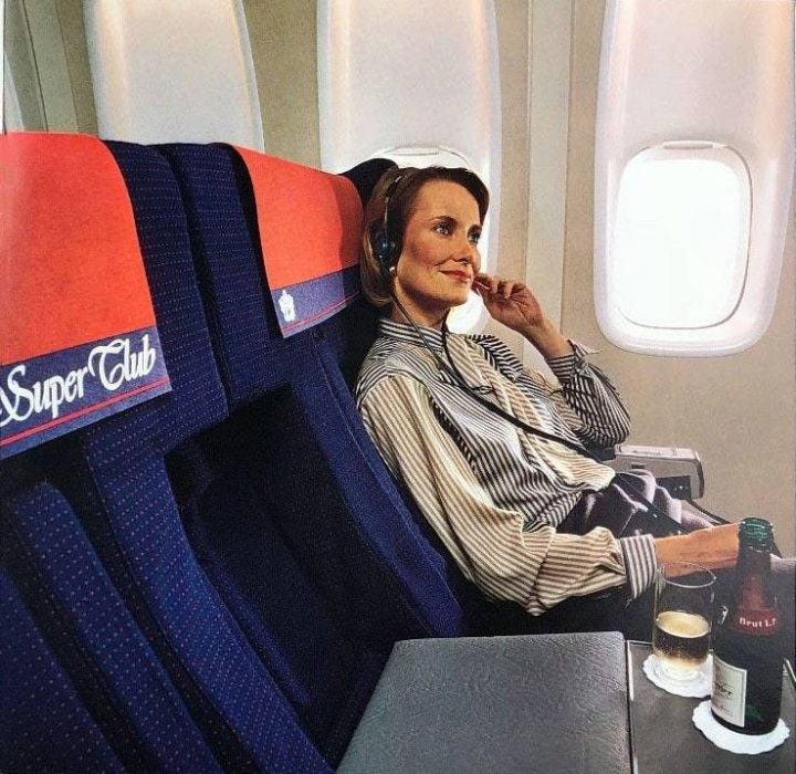 En British Airways Boeing 747 omvandlas till en biograf och museum - 3