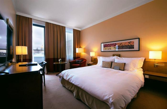 Three courses of Russian art and culture at 5-star Corinthia Hotel St Petersburg - 1