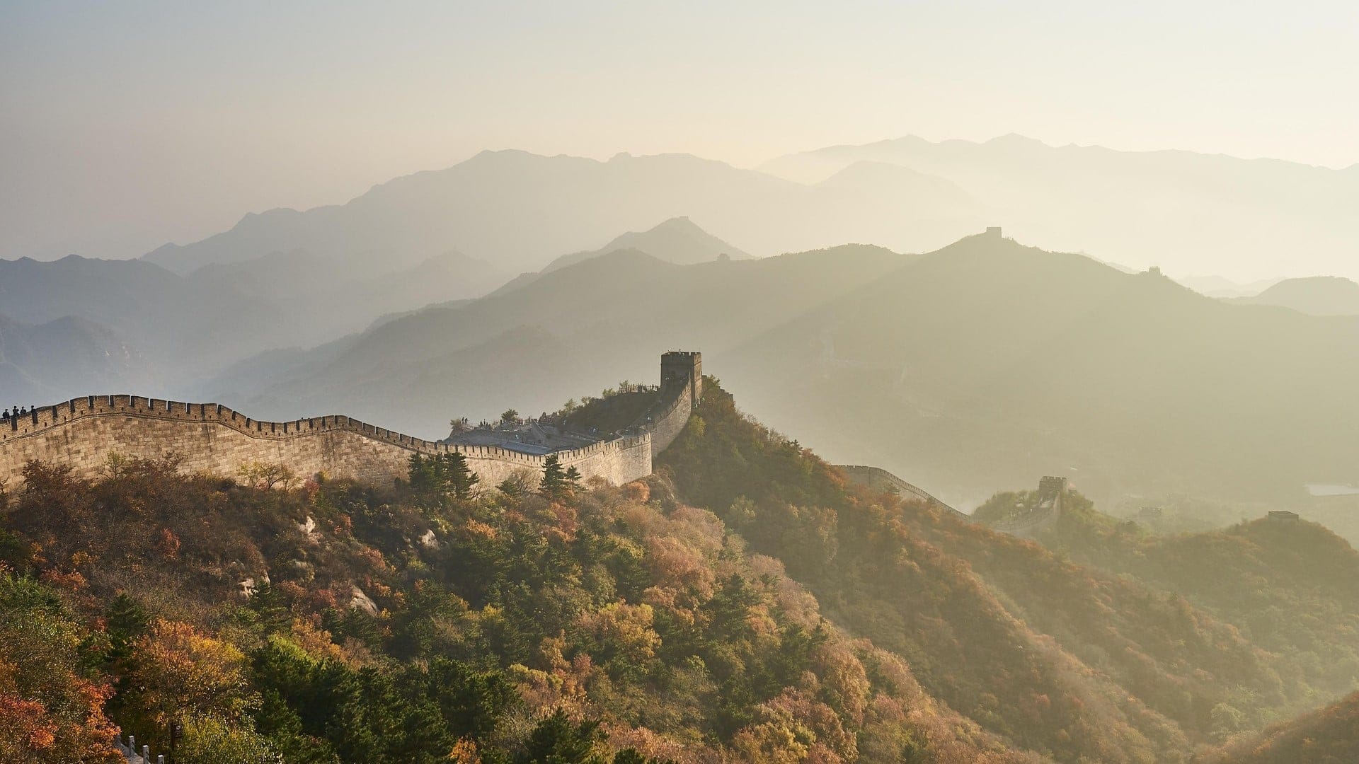 Lifestyle Toplists - 17 Bucket List Destinations - Wonders of the World!