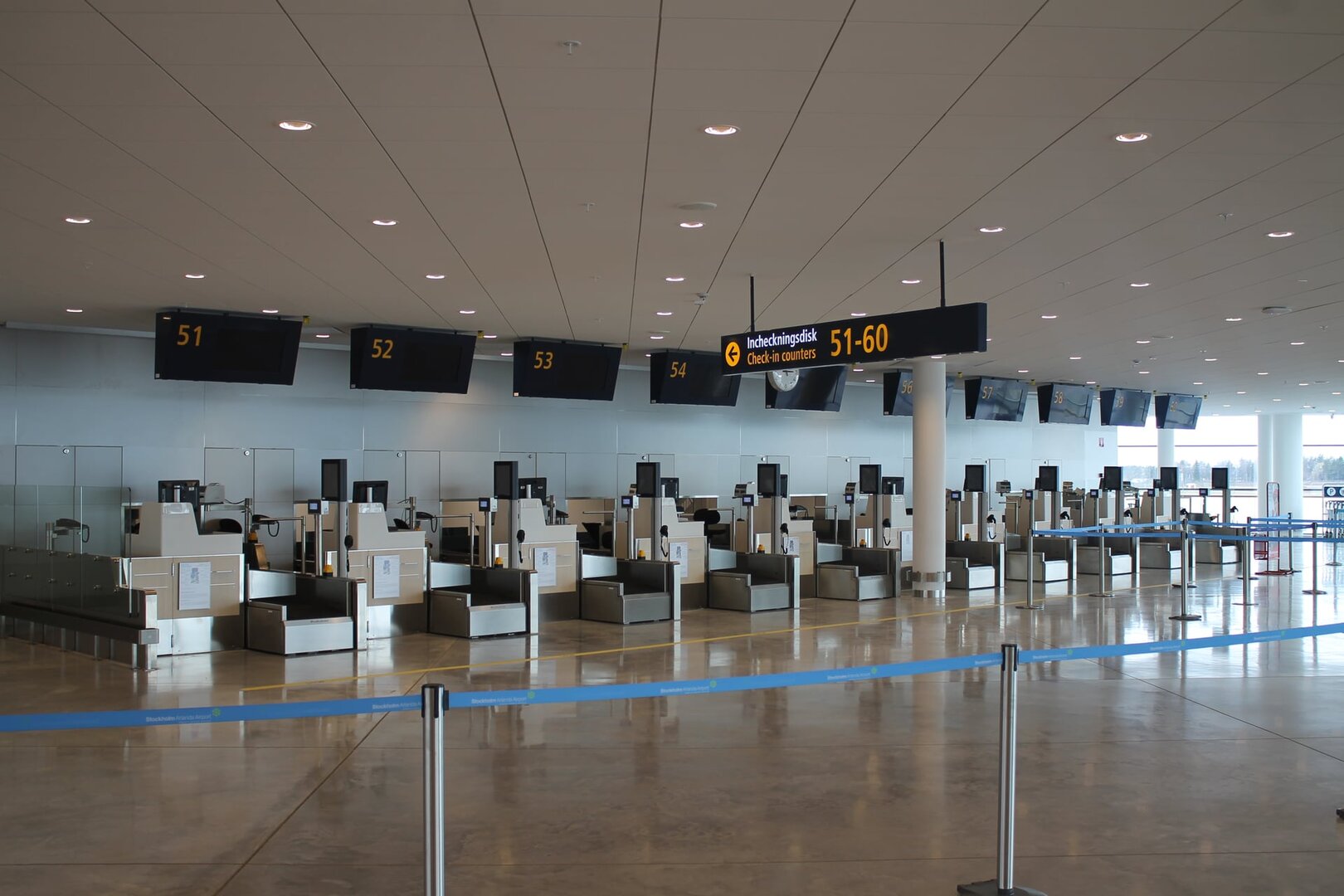 Svenska flygresenärer vill möta familjen på flygplatsen