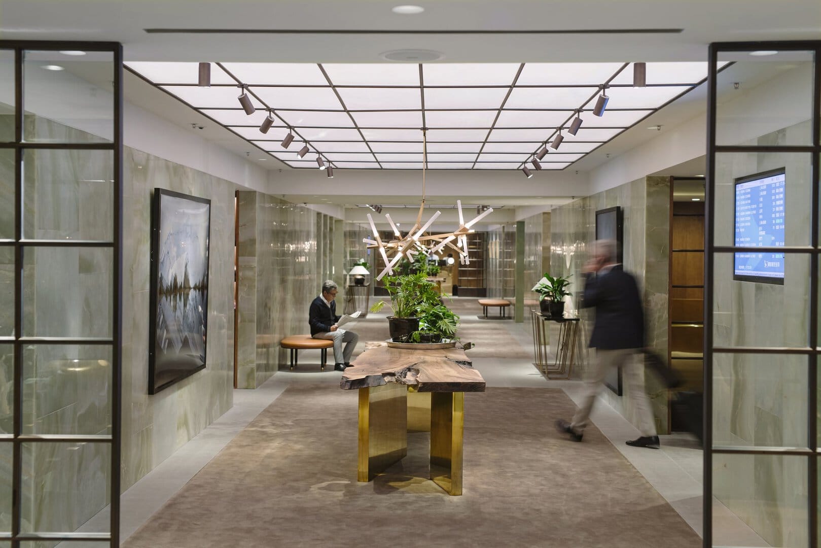 Cathay Pacific har genåbnet The Pier First Class Lounge i Hong Kong efter omfattende renovering