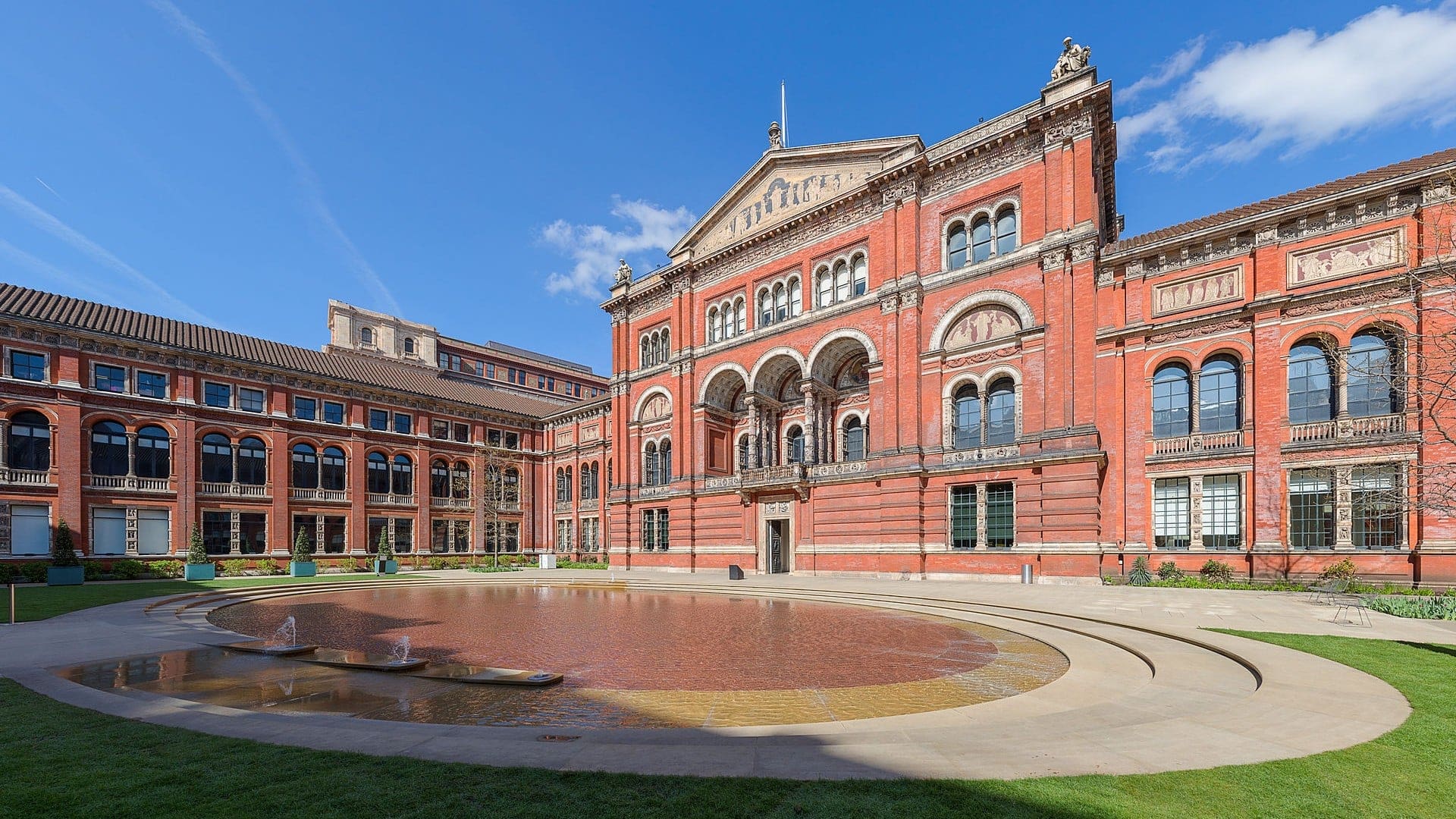 Victoria and Albert Museum