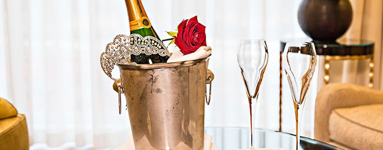 Romantiske hoteller du kan bestille for å feire Valentines Day