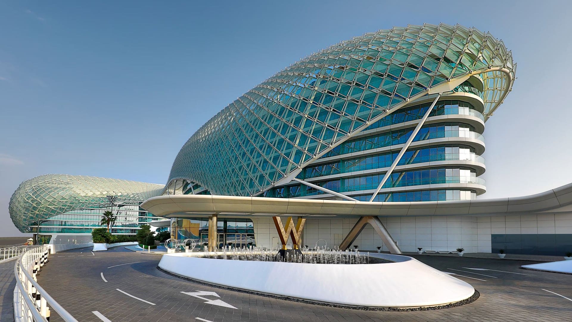 Hotels Toplists - 12 Best Airport Hotels