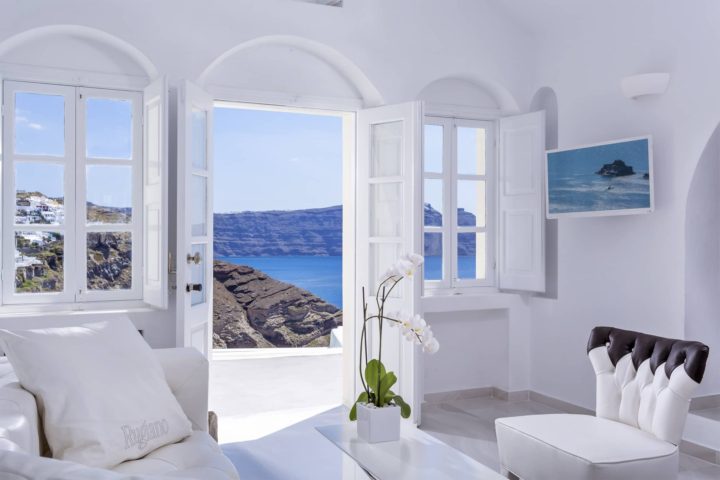 Luxurious All-White Hotel Opening Next Summer On Santorini - 1