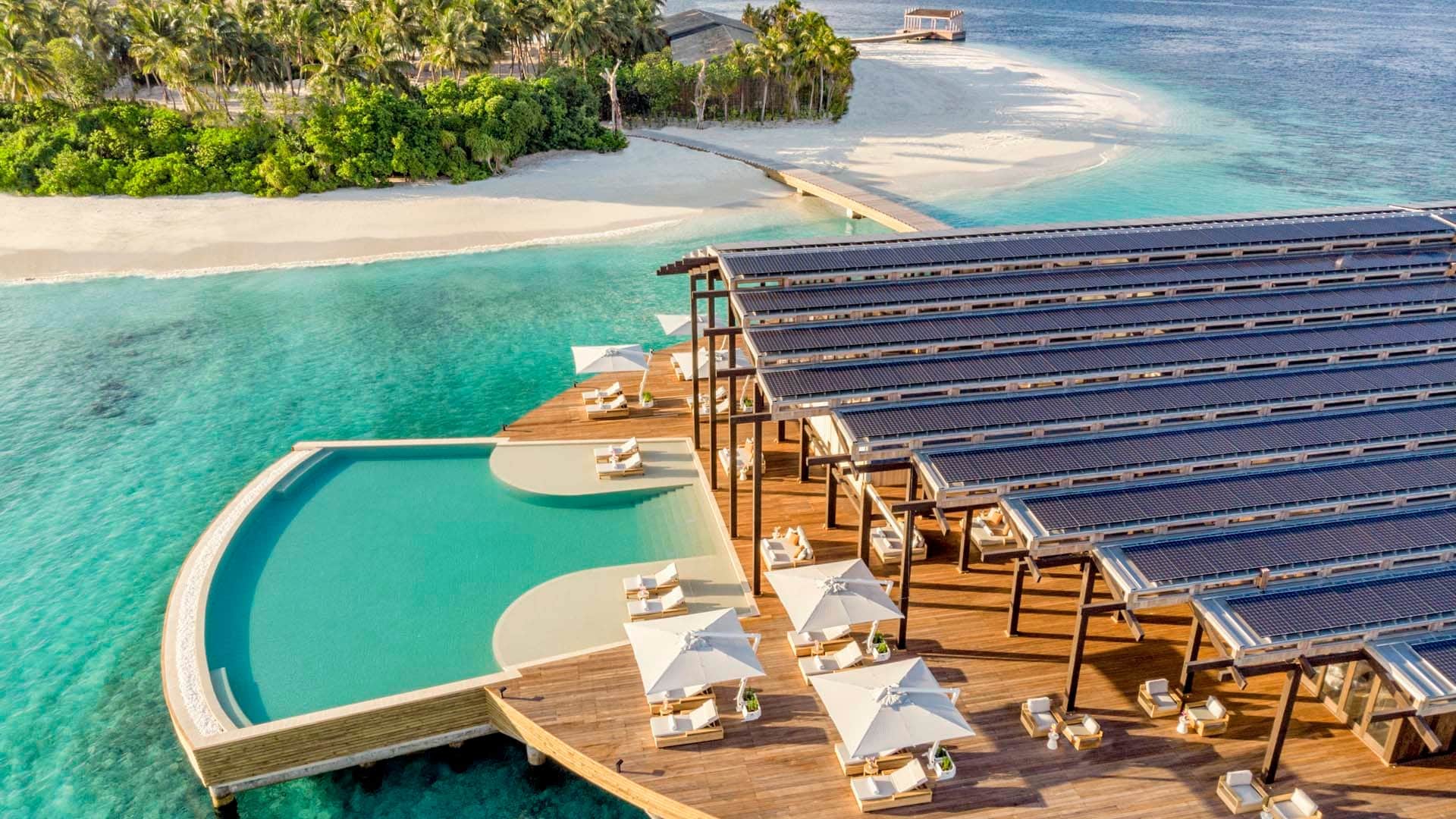 Lounge and pool area at Kudadoo 