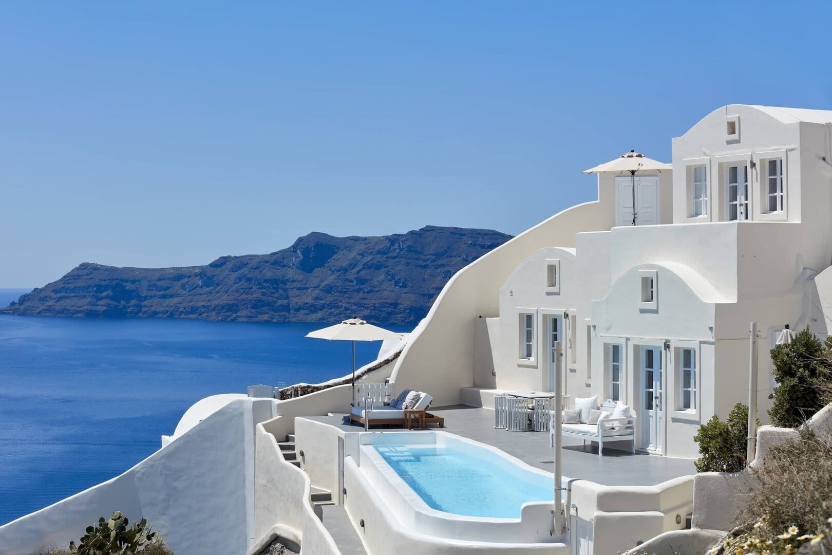 Luxurious All-White Hotel Opening Next Summer On Santorini