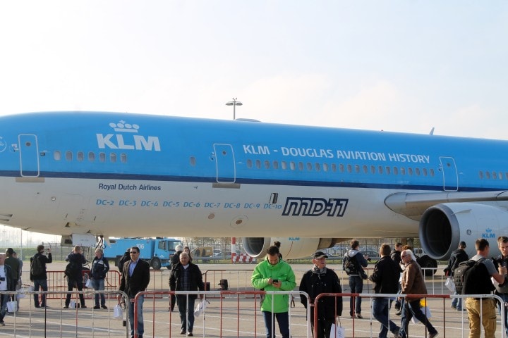 MD-11 siger farvel og tak - sidste kommercielle flyvning over Holland med KLM - Gammelt møder nyt som møder endnu ældre