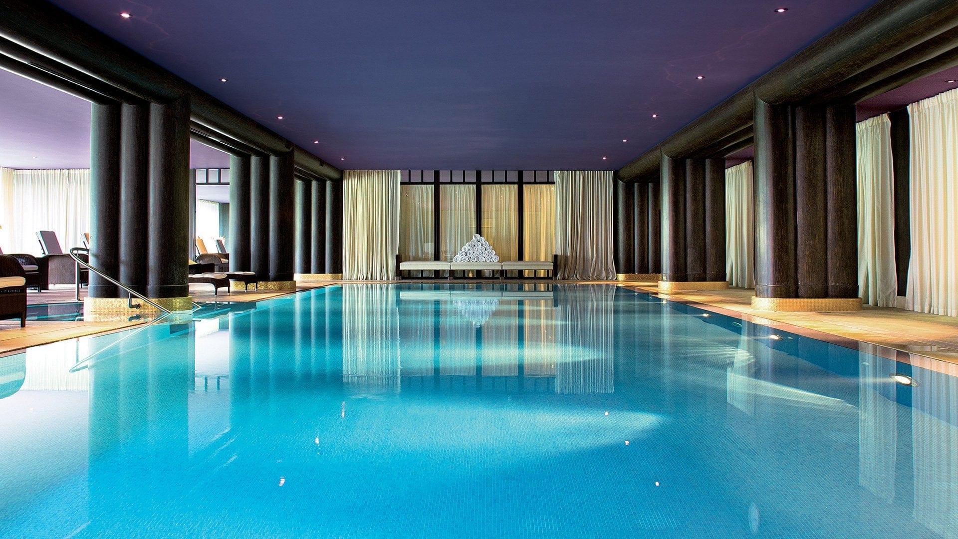 Pool area at The La Reserve Hotel å Spa Geneva