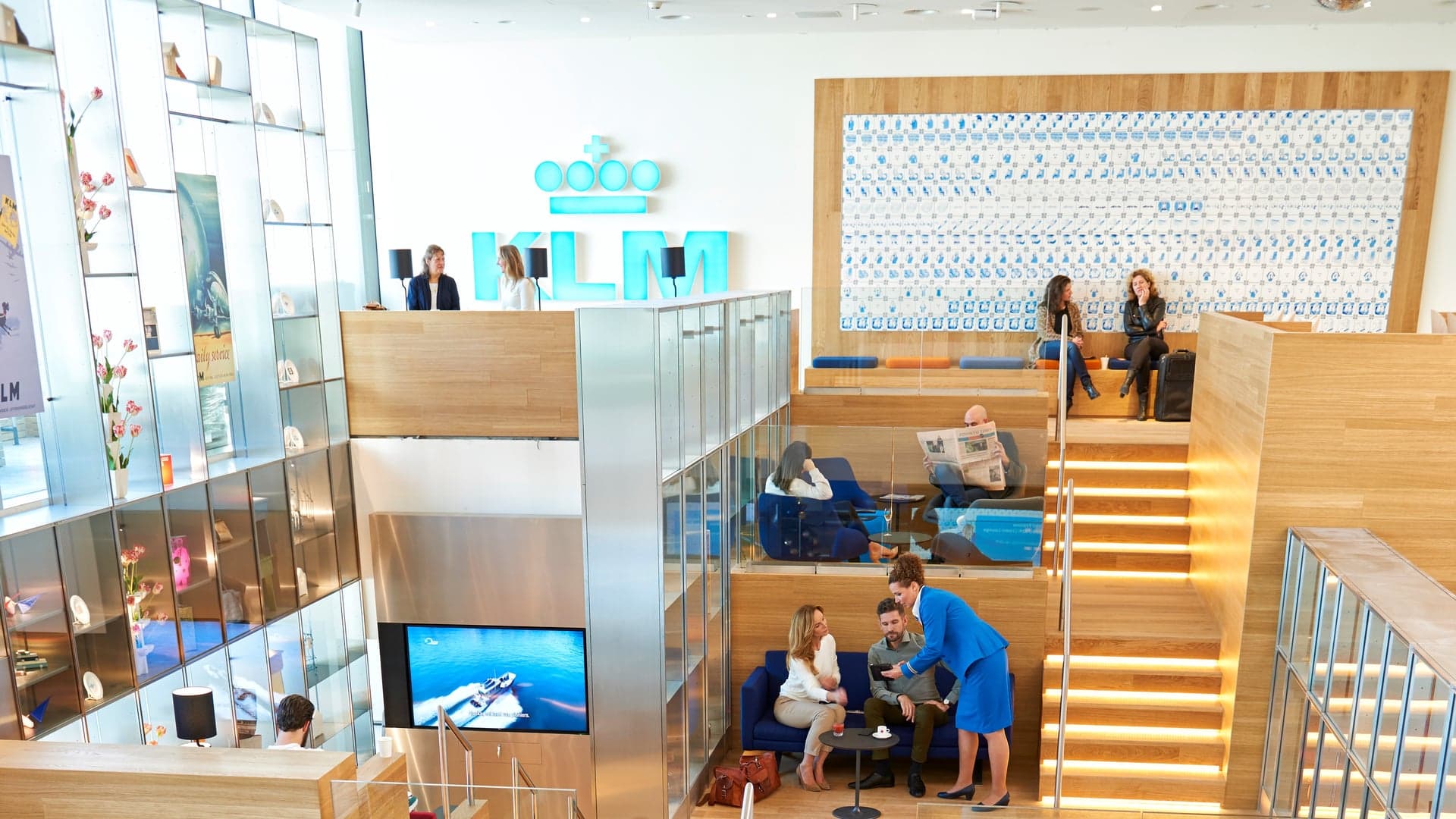 Airline review Airport experience - KLM - 0