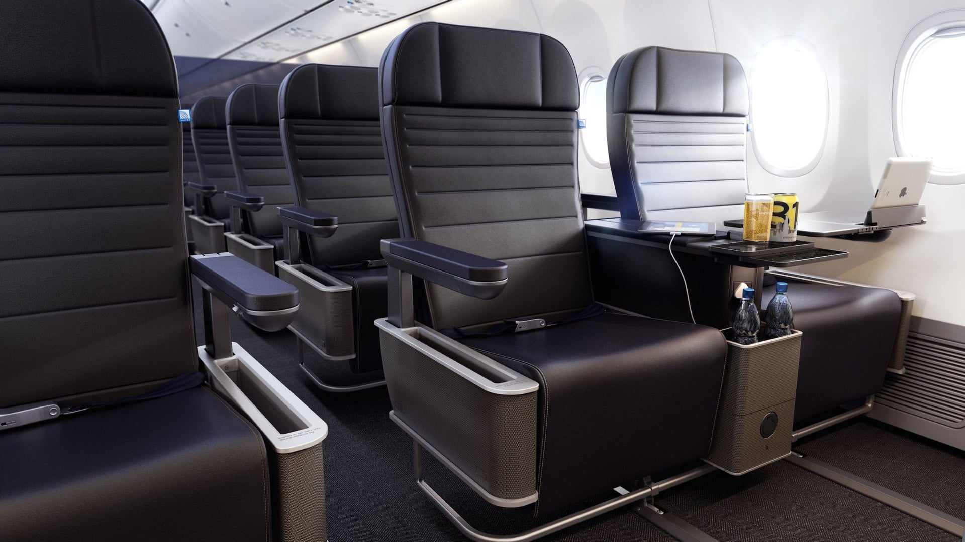 Airline review Short- & Medium-haul - United Airlines - 1